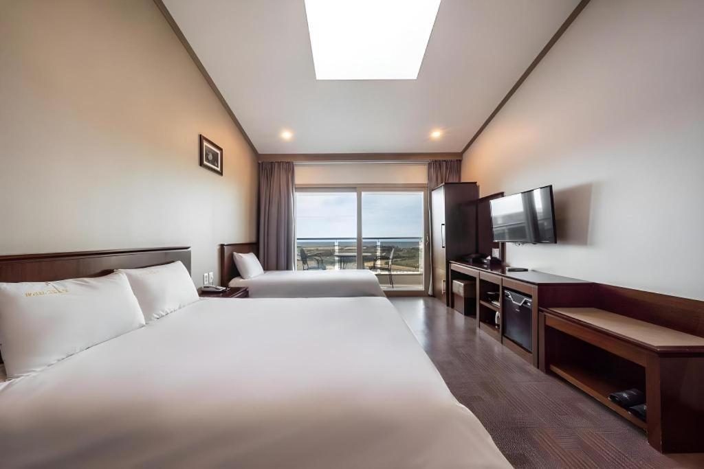 Sea View Hotel Jeju Exterior photo